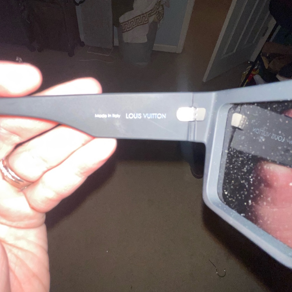 Louis Vuitton Black Sunglasses - Picture 5 of 8